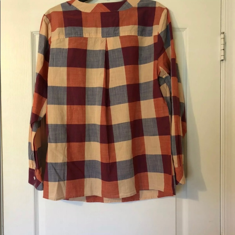 New Woman’s Non Sleeve Tunic Blouse